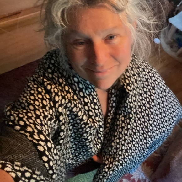 Wool stretch fabric for blanket, skirt or dress black white 80 inches by 52 wide - Picture 9 of 9